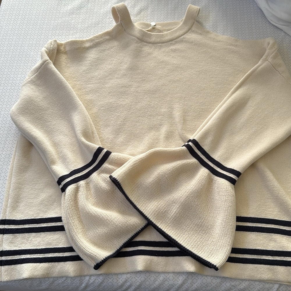 Anthropologie Leandre Open-Shoulder Flutter Long Sleeve Top Size Medium - Picture 12 of 12